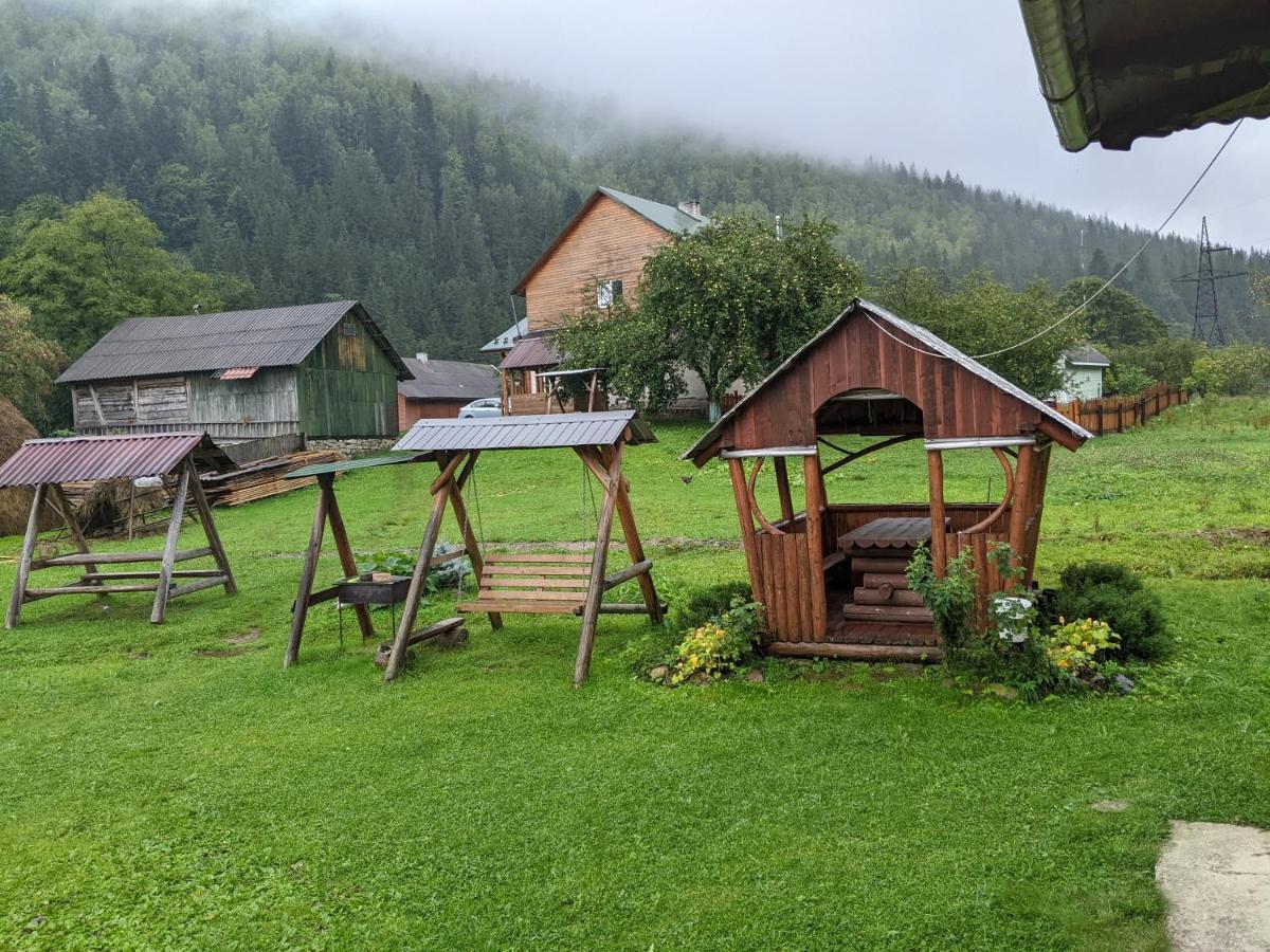 Na Hutori Hotel Tatariv Luaran gambar