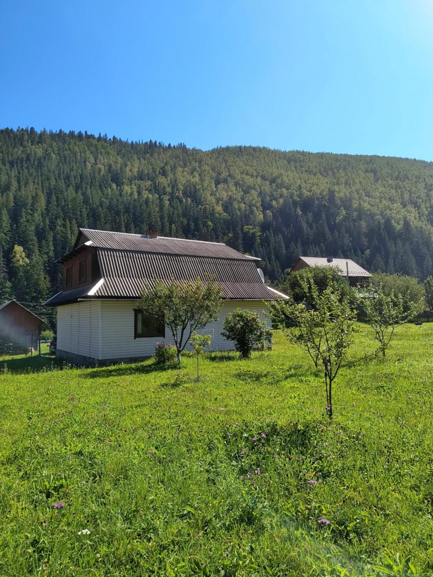 Na Hutori Hotel Tatariv Luaran gambar